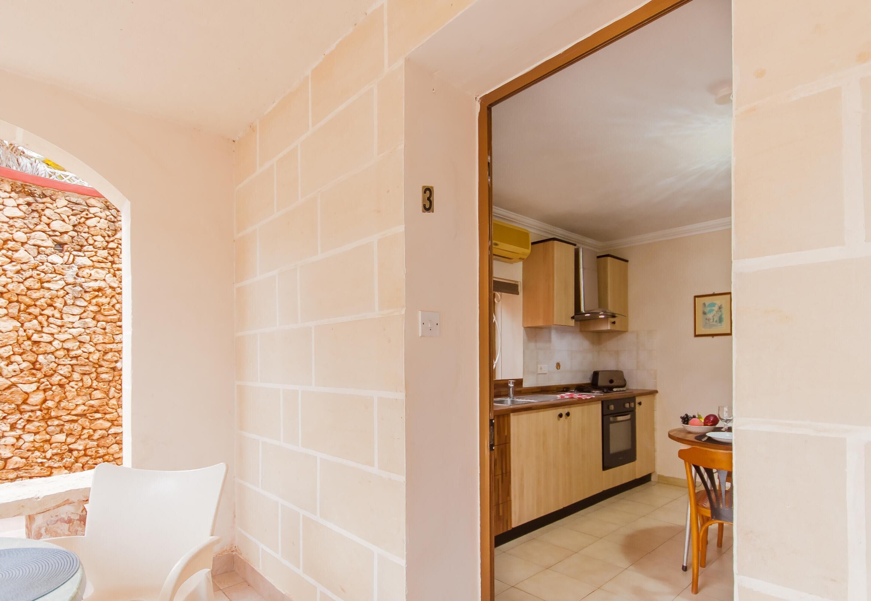 Family Apartment, Multiple Bedrooms (Villa & Pool 3 Mellieħa Bay Retreat) | Interior entrance