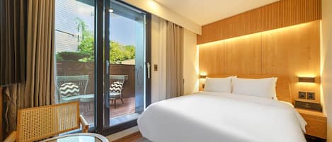 Romantic Room | Bathroom | Designer toiletries, hair dryer, bathrobes, electronic bidet