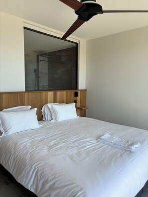 5 habitaciones, tabla de planchar con plancha y wifi gratis