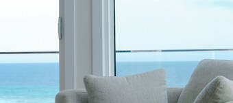 Oceanview Escape - Luxury New Beachfront Haven w/Hot Tub!