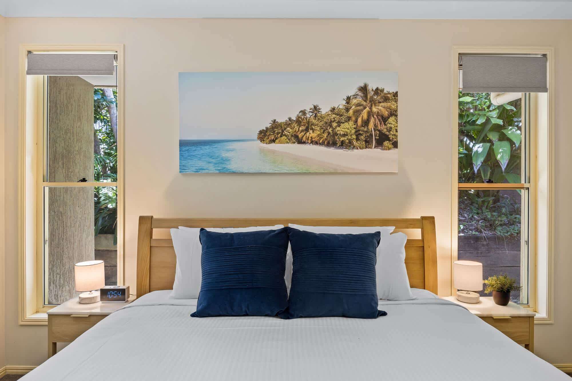 4 slaapkamers, een bureau, een strijkplank/strijkijzer, wifi