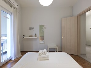 Iron/ironing board, free WiFi - Makedonias18-Cozy Athenian One BD: Pistachio Charm (Athens)