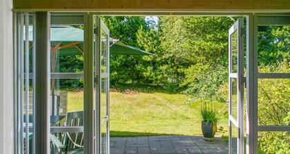 "Gisa" - 400m from the sea by Interhome