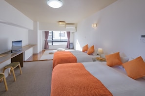 Deluxe Room, Tatami (2Semi-Double Beds and 2Single Futon) Non-Smoking - Cleaning Fee Extra | Free WiFi, bed sheets - MIYAZAKI MANGO HOTEL (Miyazaki)