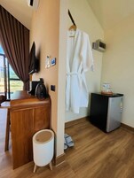 Quarto casal luxo | Banheiro | Produtos de toalete grátis 