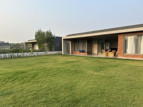 Exterior - Lavish Villa for rent at Sanand (Pipan)