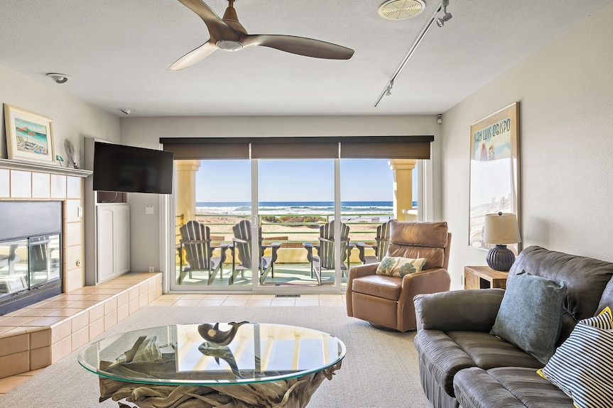 Strandcastle Beach House - Oceanfront! - You're Right On The Sand! - Grover Beach, CA