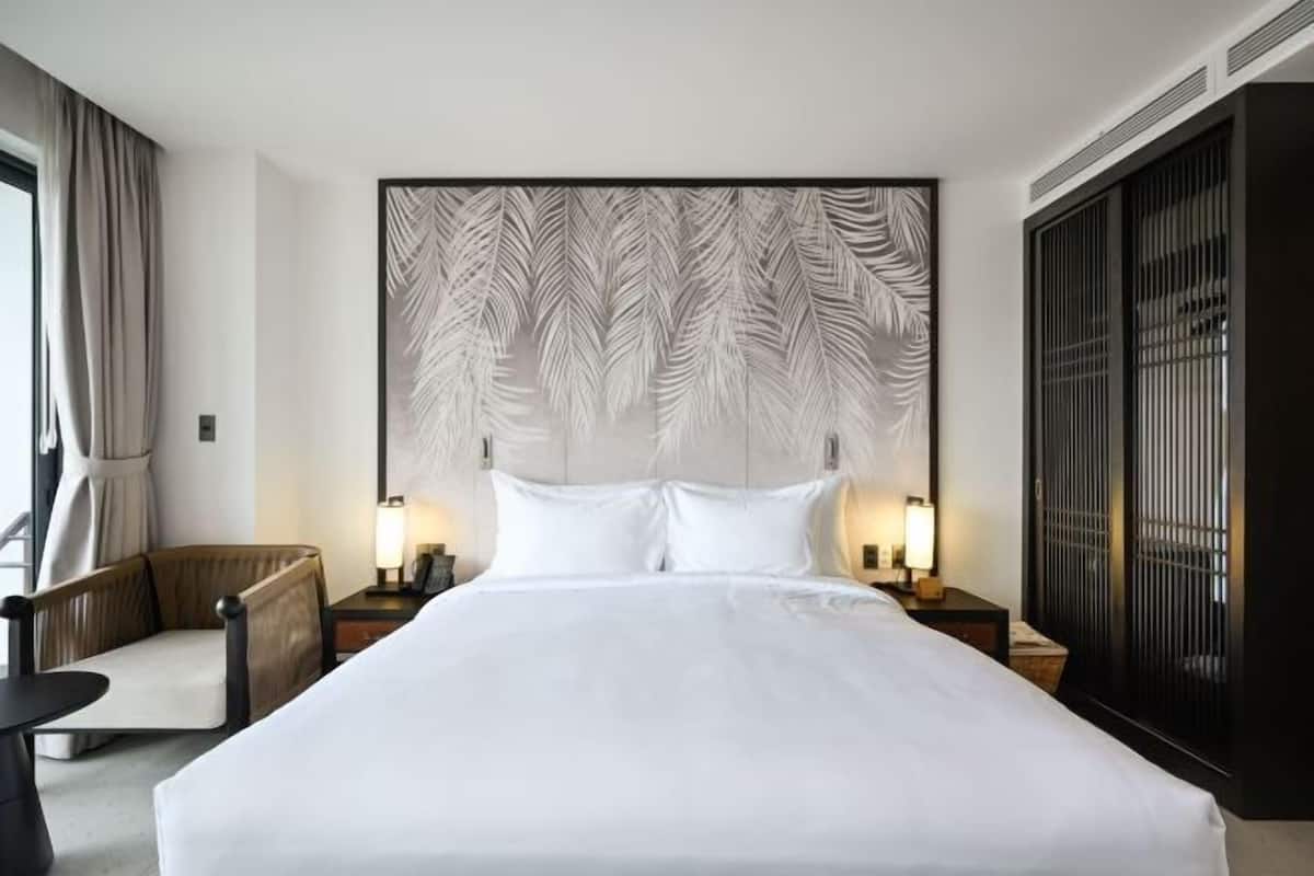 1 bedroom, minibar, in-room safe, desk