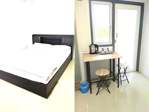 Standard Double Room | Desk, free WiFi, bed sheets