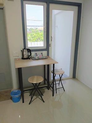 Standard Double Room | Desk, free WiFi, bed sheets