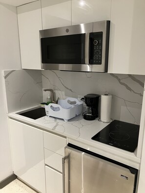 Private kitchen - Exquisite Urban Studio (Newark)