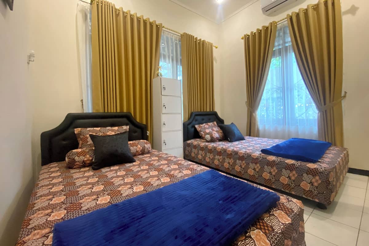 Superior Twin Room | Soundproofing