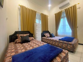 Superior Twin Room | Soundproofing