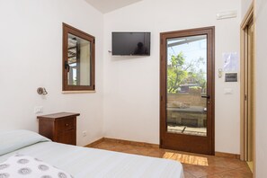 Bureau, fer et planche à repasser, Wi-Fi gratuit