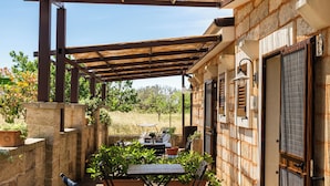Sole | Terrace/patio - Angeli nel Salento Country House (Santa Cesarea Terme)