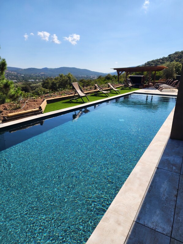 A heated pool - Villa Aria Mezzana bas (Conca)