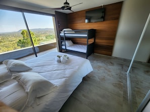 5 chambres, fer et planche à repasser, Wi-Fi gratuit, draps fournis