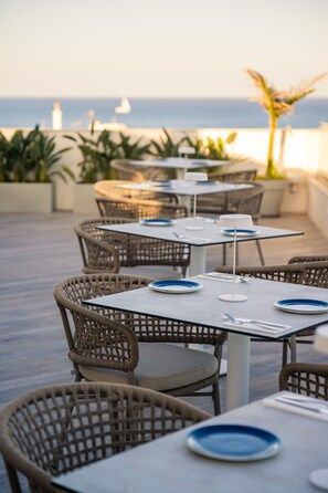 Restaurant - XVI Suites (Naxxar)