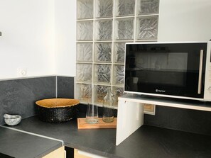 Bathroom - Charming House Near the Sea for 6 ppl in St Jean de Monts (Saint-Jean-de-Monts)