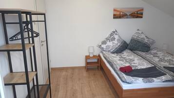 3 soveværelser, skrivebord, gratis Wi-Fi, sengetøj