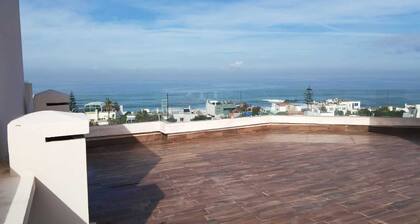 Luxurious Villa With Beautiful Panoramic Oasis Ocean View!