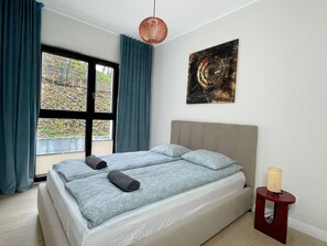 Appartement | 2 chambres, décoration personnalisée, ameublement personnalisé, bureau