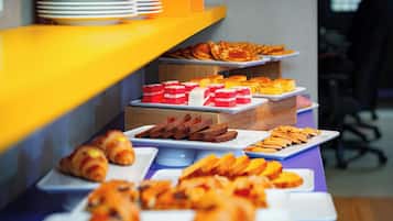 Tägliches inbegriffenes Frühstücksbuffet