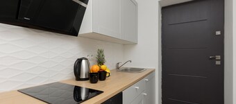 White Studio in City Center by Renters