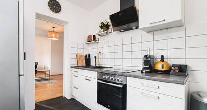 ☆Smart Home - Wuppertal - Perfect for 4 Guests - Central - Parking - Netflix