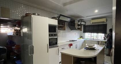 Discover Biens by Forji's luxurious 3-bedroom apartment in Gbagada!