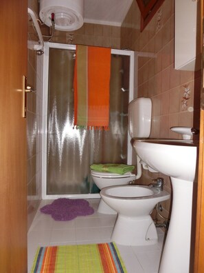 Apartment, Balcony | Bathroom - Seafront Peaceful Flat for 4 Guests - Beahost (San Michele al Tagliamento)