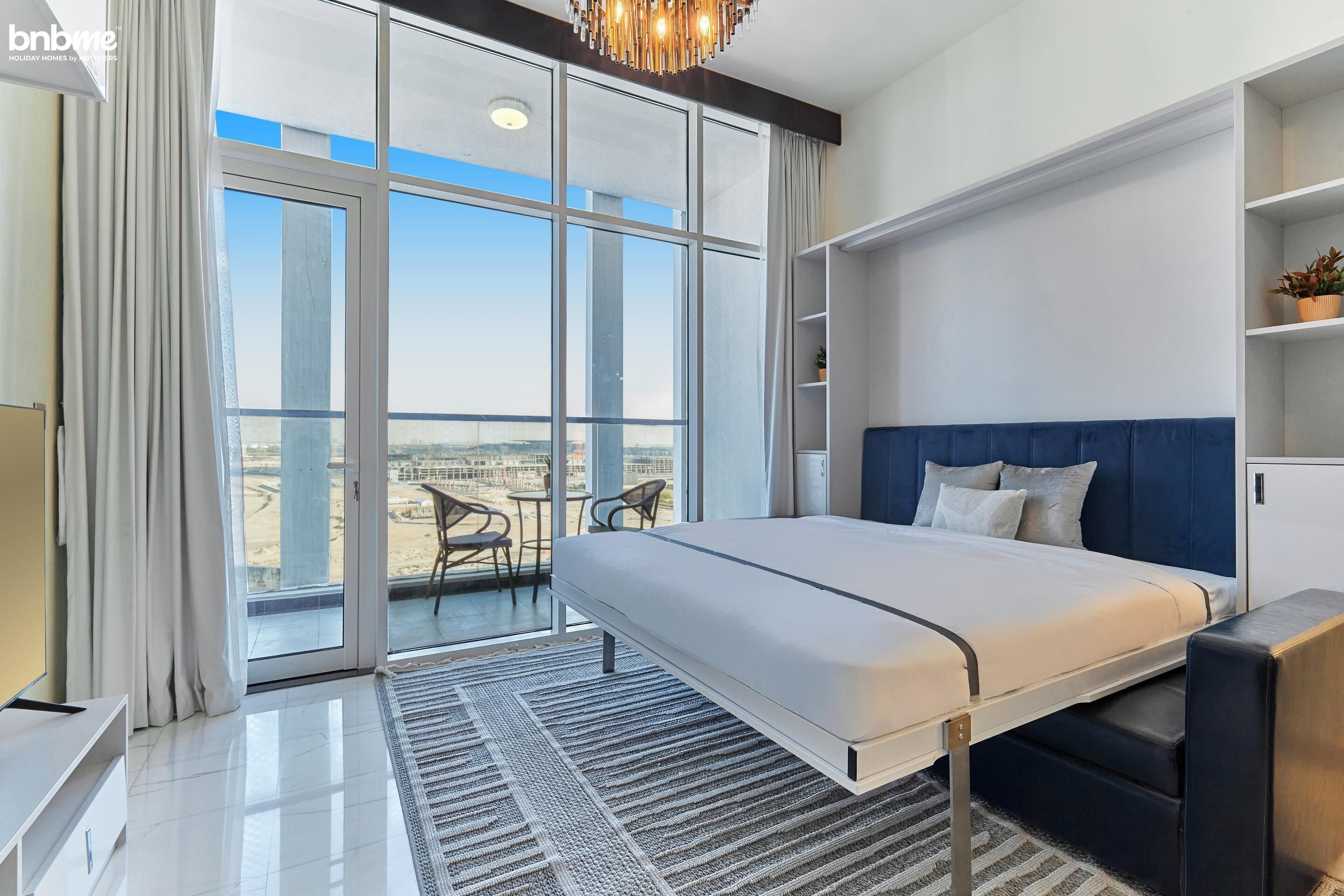 Deluxe Studio | Premium bedding, in-room safe, iron/ironing board, free WiFi