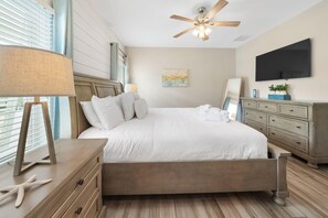 3 bedrooms, desk, iron/ironing board, free WiFi