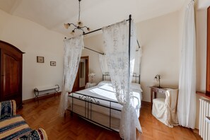 1 Schlafzimmer, Bügeleisen/Bügelbrett, Reisekinderbett, kostenloses WLAN