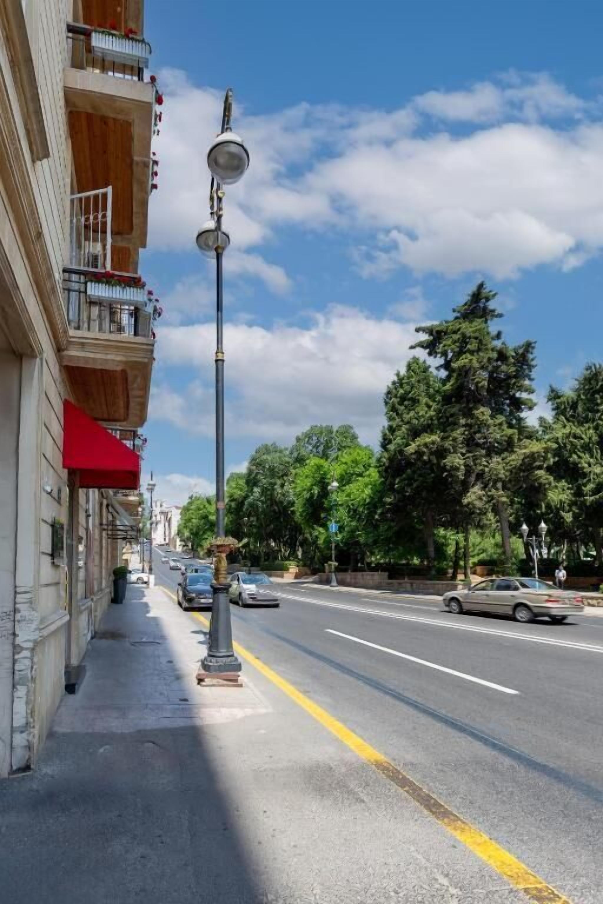 Fireplace, heated floors