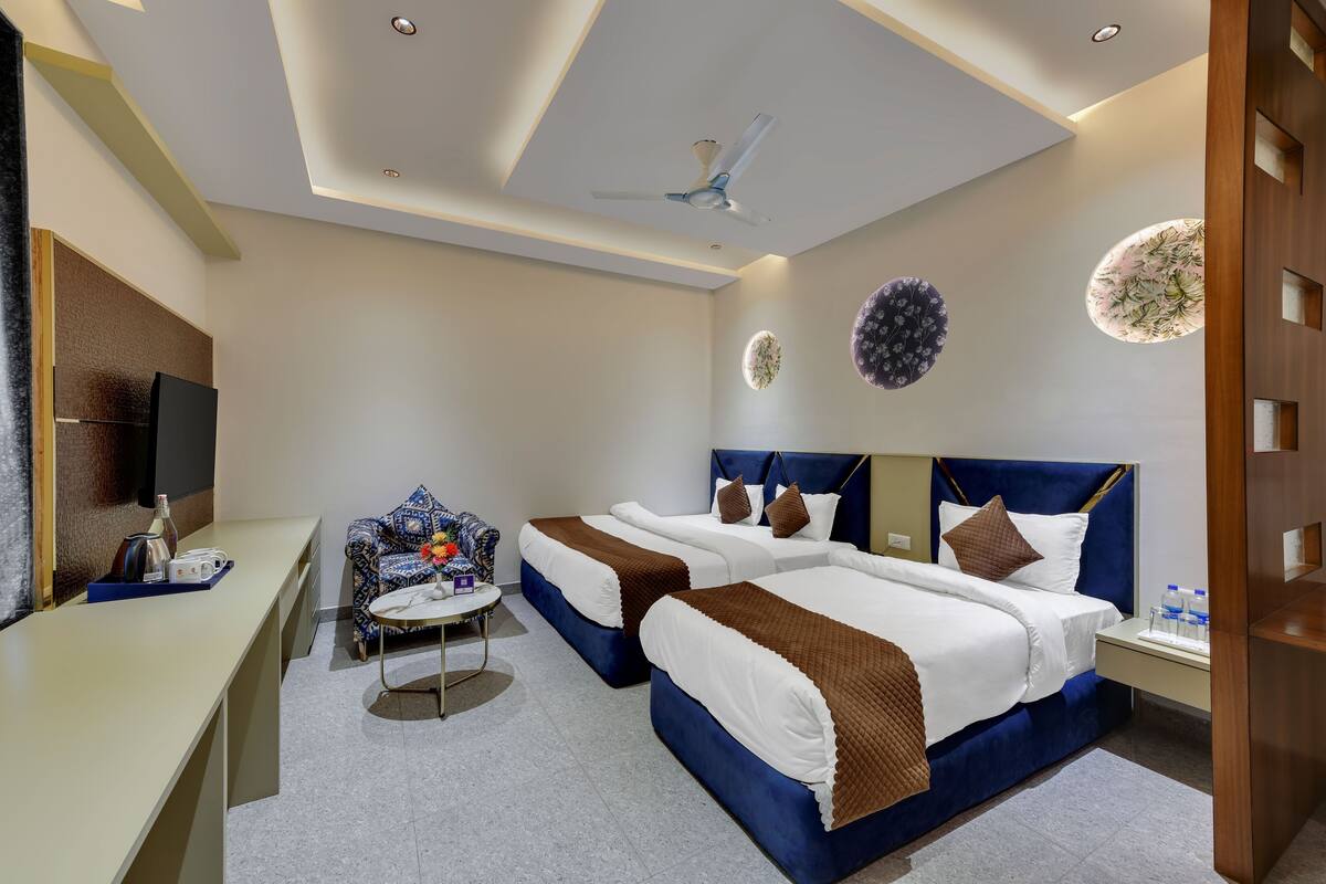 Executive Double Room | Free WiFi