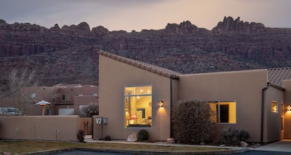 Moab Retreat | Near Arches & Trails | Pool Hot Tub | Easy Parking