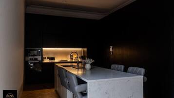 Apartment | Private kitchen | Fridge, microwave, oven, stovetop