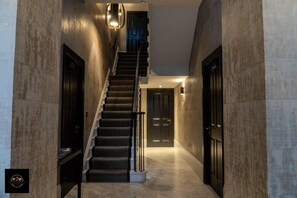 Apartment | Interior - Lovely 3-bed Apartment in Altrincham (Altrincham)