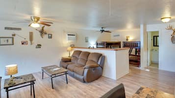 Apartment (0 Bedroom) | Interior