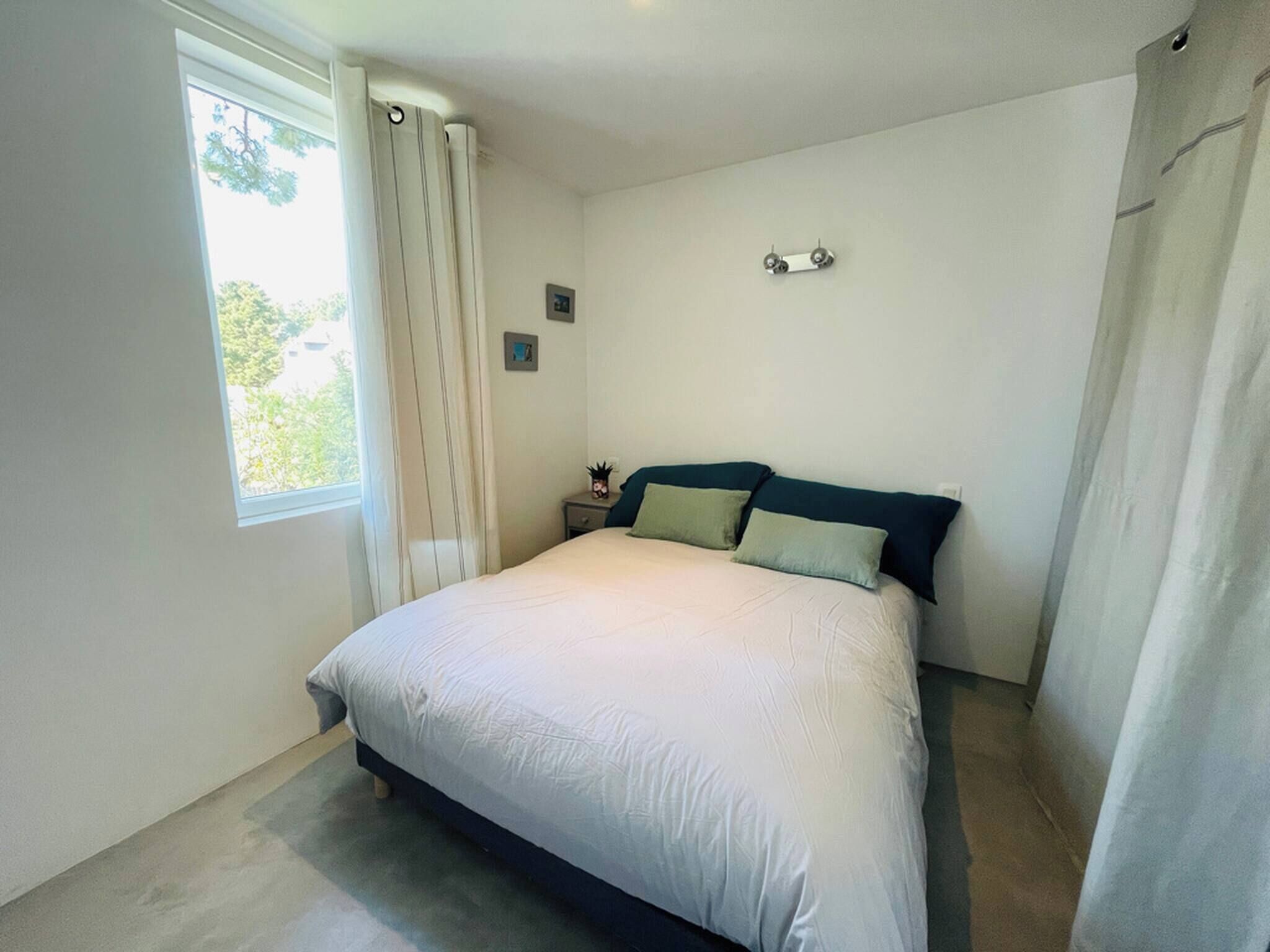 4 bedrooms, iron/ironing board, free WiFi