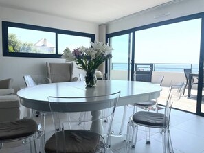 Dining - L'écrin marin : Vue exceptionnelle sur l'Océan (Batz-sur-Mer)