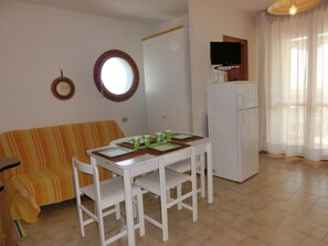 Studio, Private Pool, Ocean View | 1 bedroom - Embrace the Beach Life in our Functional Studio (San Michele al Tagliamento)