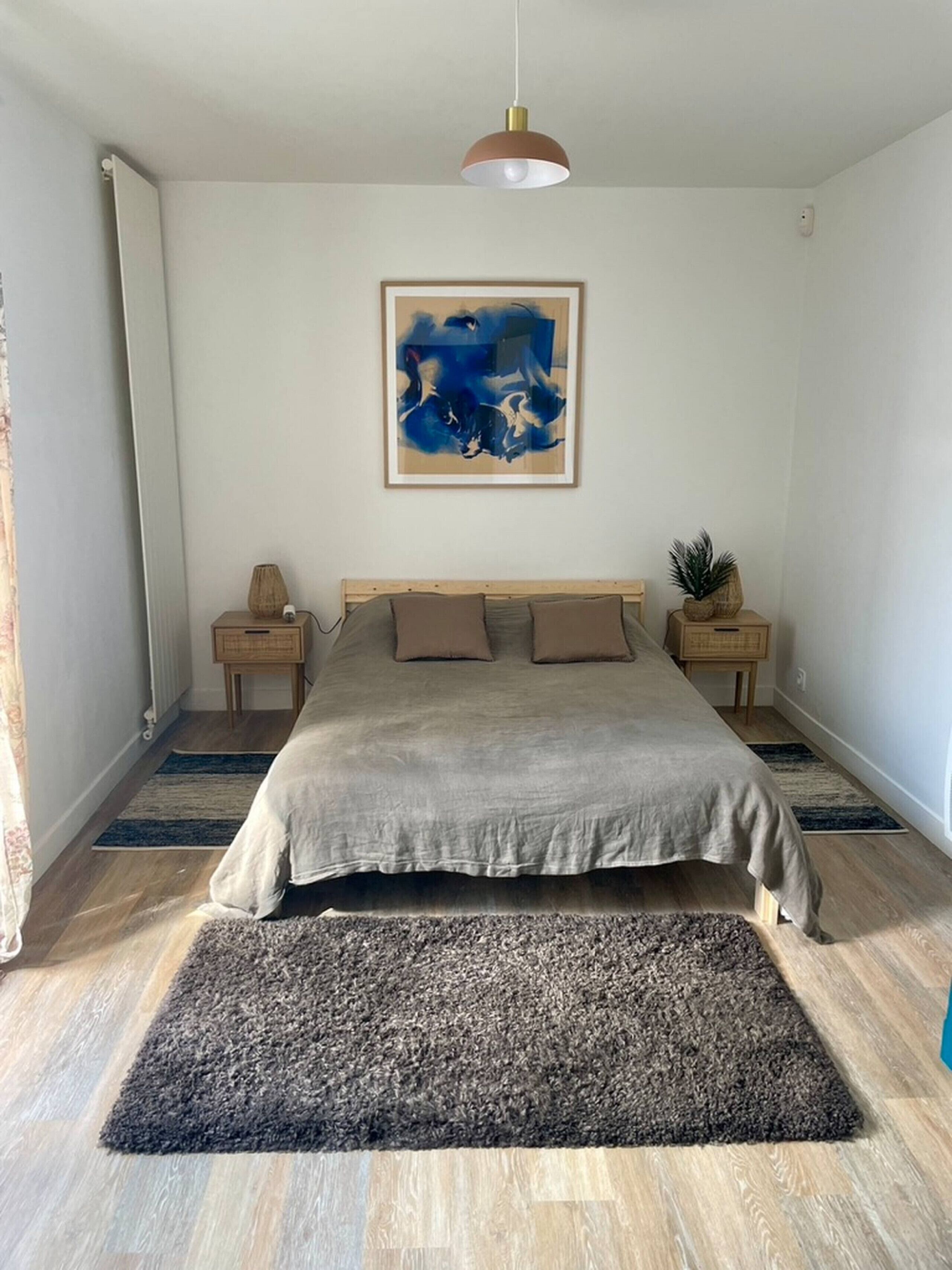 3 bedrooms, iron/ironing board, travel cot, free WiFi