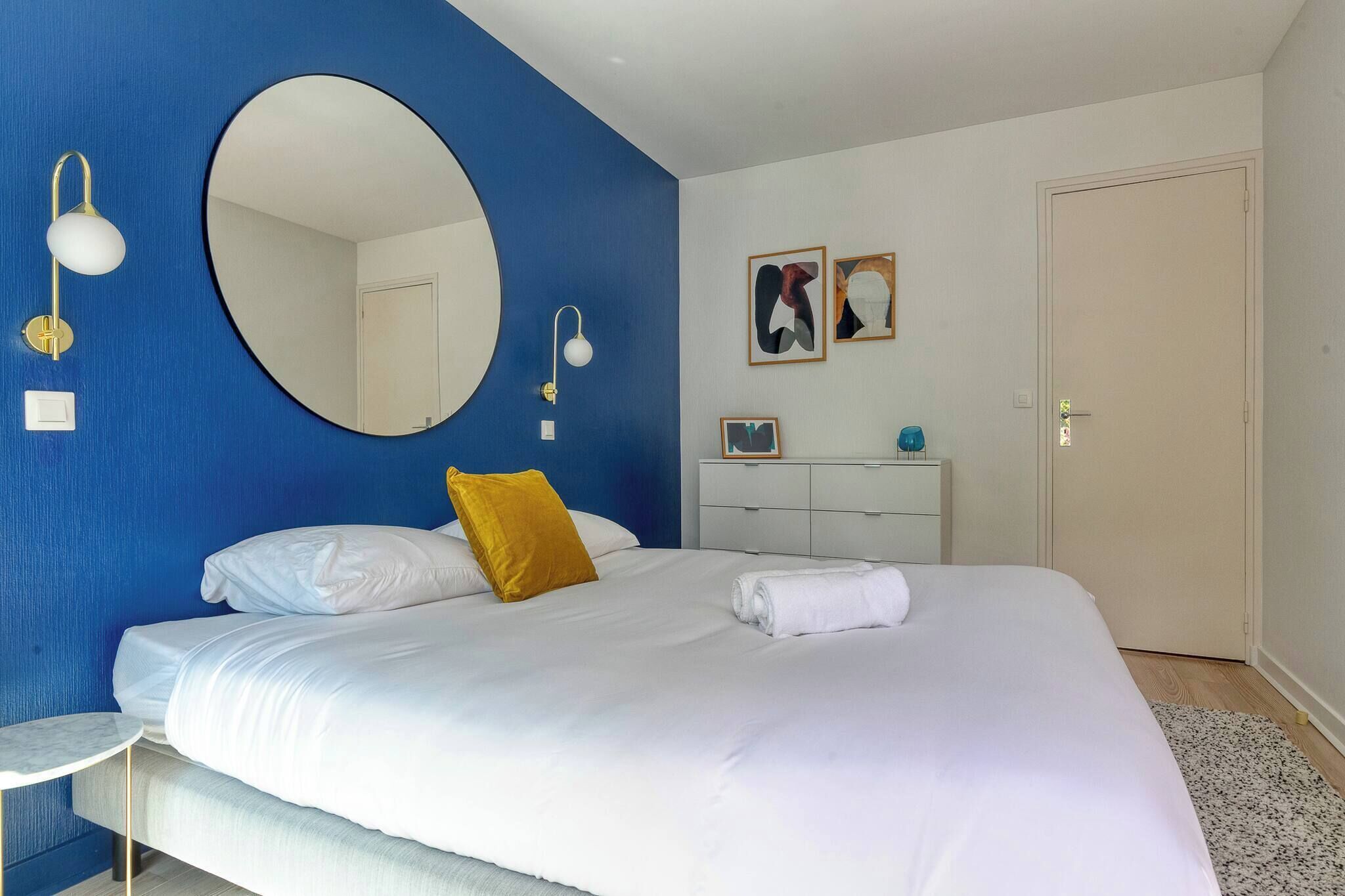 2 bedrooms, iron/ironing board, free WiFi
