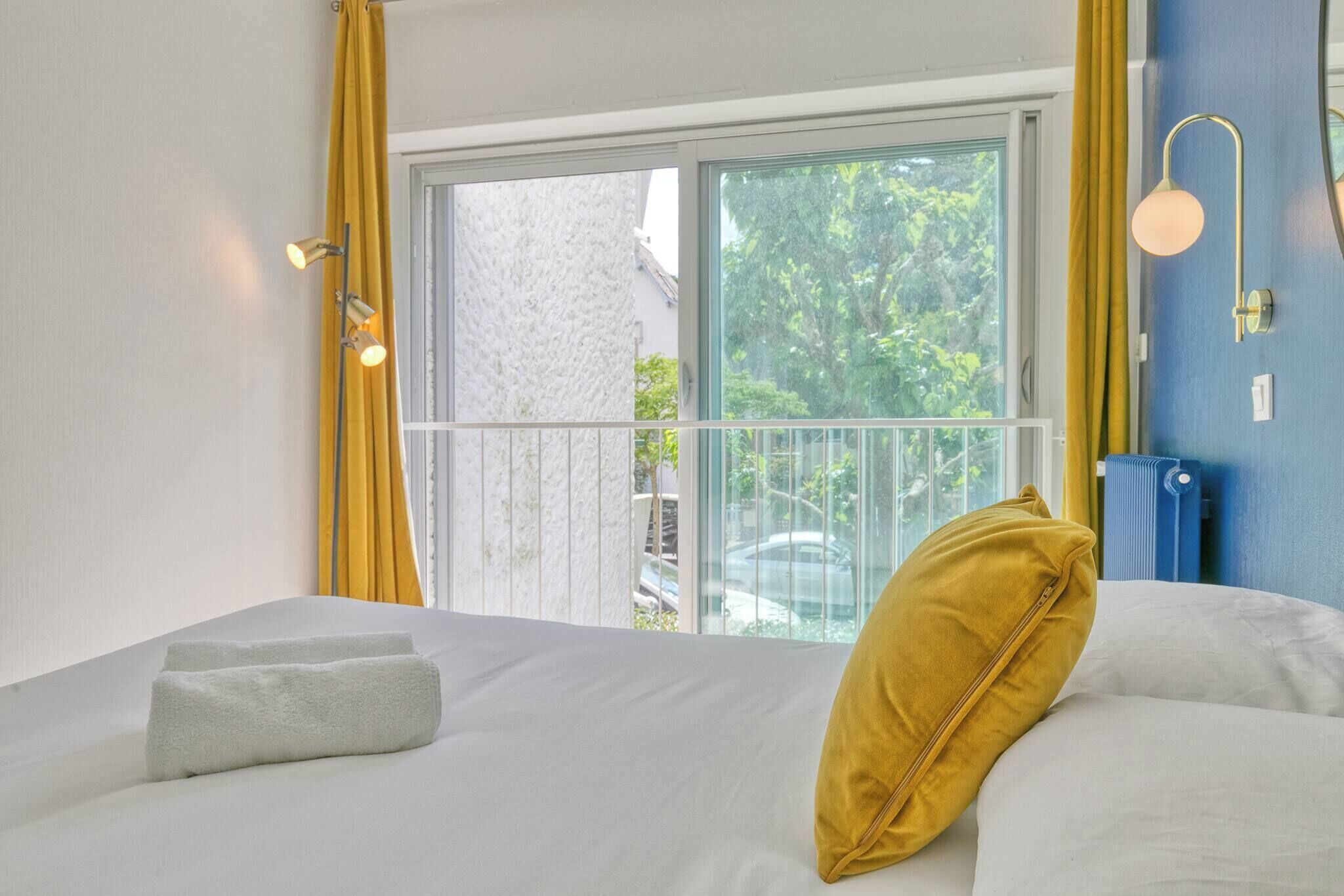 2 bedrooms, iron/ironing board, free WiFi