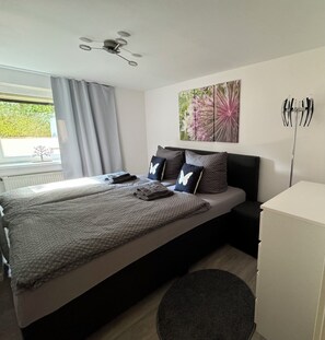 5 habitaciones, cuna de viaje, wifi y ropa de cama 