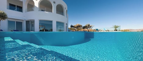 屋外プール、温水プール