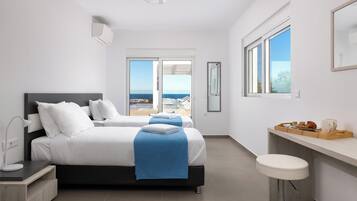 9 bedrooms, in-room safe, iron/ironing board, free WiFi