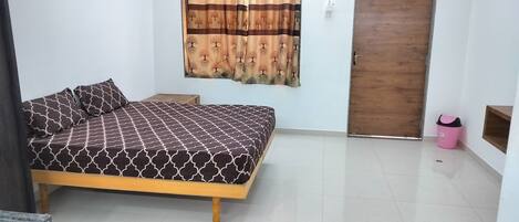 2 chambres, draps fournis